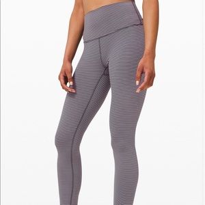 Lulu Lemon Wunder under 28”